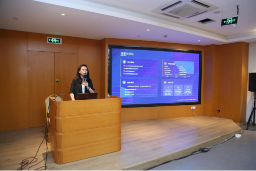 學會第一屆理事會第四次會議暨“好老師”杯教研成果評選活動頒獎儀式隆重召開