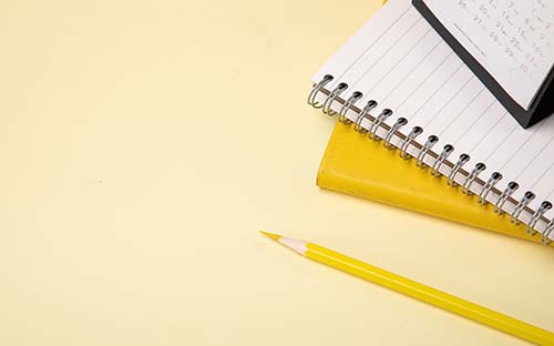 自考英語二相當于什么水平？