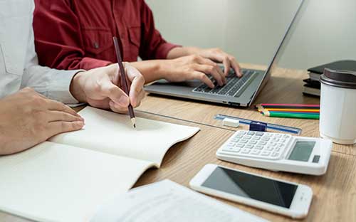 為什么在學信網查不到自考畢業證書？