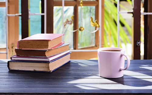 成人高考和自考考的一樣么？