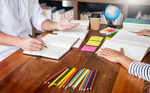 每年自考報名時間在幾月？