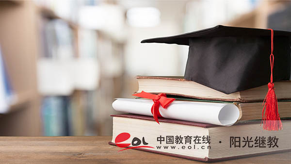 長沙成人高考在哪里考試？都考哪些科目？