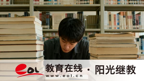 河北成人高考報名官網可以在哪里找到？備考可以分為幾個階段？