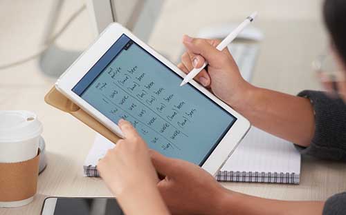 海南成人高考可以報考哪些學校？報名費多少錢？