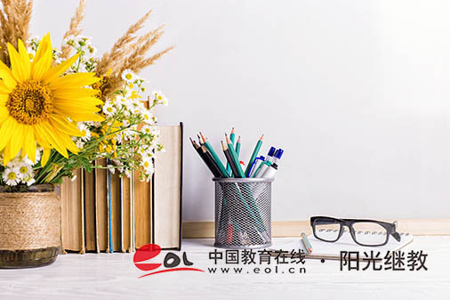 江西成人高考如何查詢考試成績?錄取原則是什么? 江西成人高考如何查詢考試成績?錄取原則是什么?