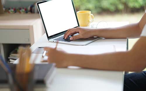 鷹潭成人高考報名費多少錢呀？專業怎么選？