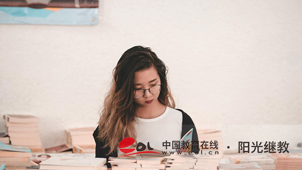 成人高考大專怎么報名？推薦哪種專業？