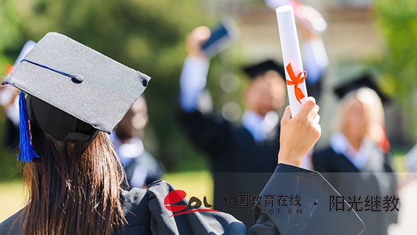 萍鄉成人高考報名是怎樣收費的？適合哪部分人群？