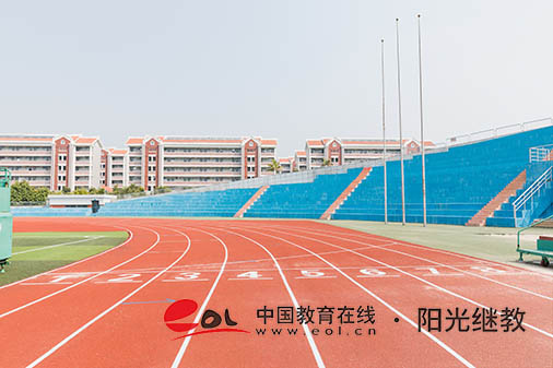 國家開放大學的劣勢有哪些？怎么取得學位？