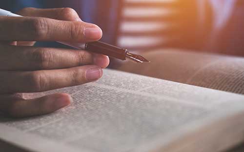 國家開放大學春季學期的入學時間是幾月？報名有哪些流程？