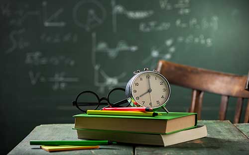 國家開放大學春季招生在什么時候？本科學歷有哪些用處？