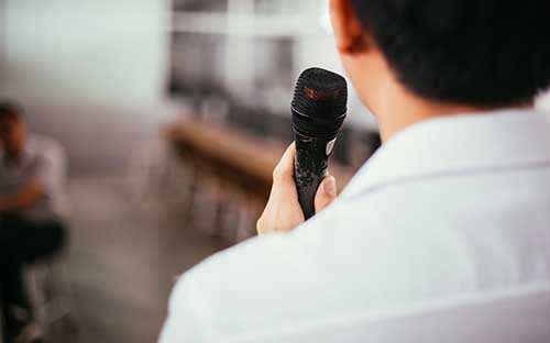 國家開放大學完成作業的網站是什么？考試好通過嗎？