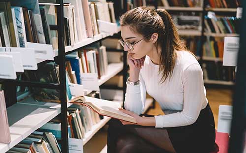 加拿大留學各大學學費是多少？看看加拿大留學到底是否適合普通家庭