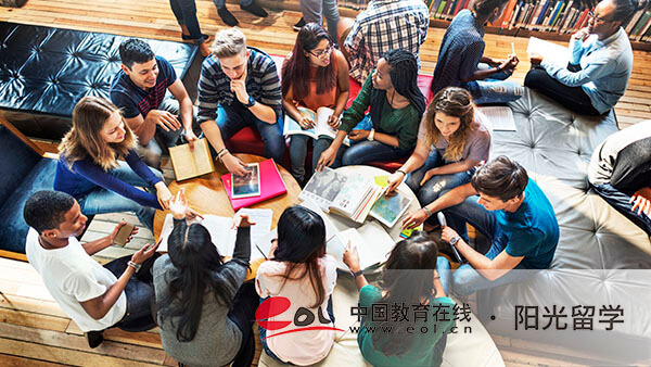 匈牙利時尚傳播專業本科留學需要哪些條件