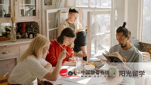 美國攝影專業本科留學費用多少錢