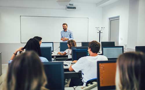 日本大學的日語專業就業前景如何
