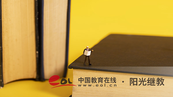 自考高通過率報名的專業有什么？有什么建議嗎？