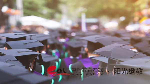 幾月份可以報名自考？怎么準備考試？