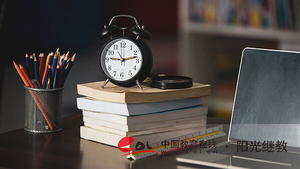 大學生怎么報名成人自考本科？有什么優勢？